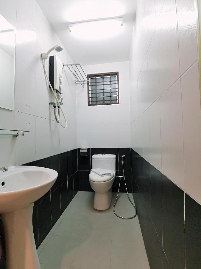 Hkf Hotel Kajang Esterno foto