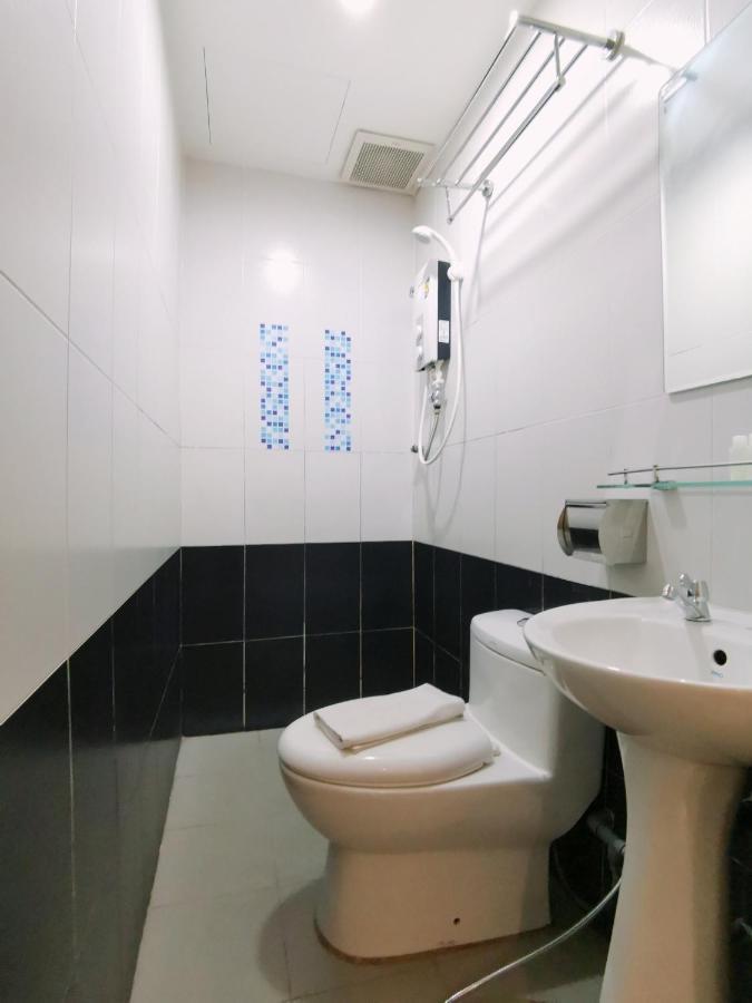 Hkf Hotel Kajang Esterno foto