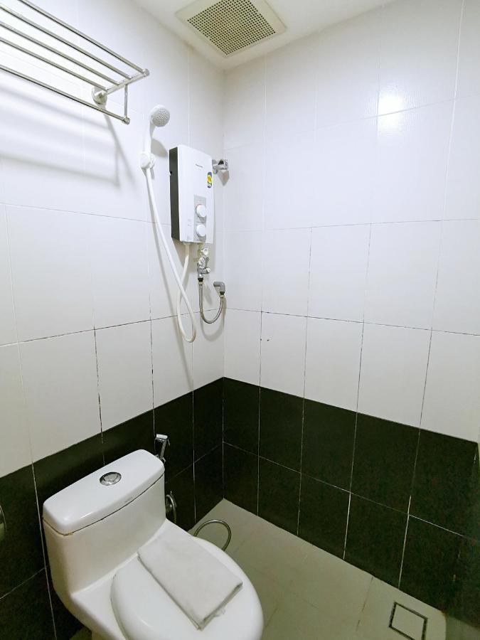 Hkf Hotel Kajang Esterno foto